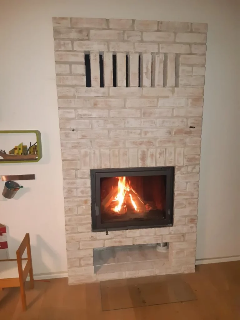 Pilis-M modern légfűtéses kandallóbetét