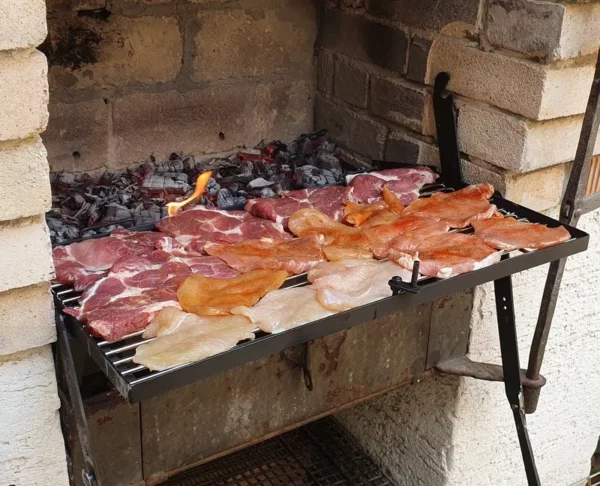 Beépíthető, forgatható flekkensütő