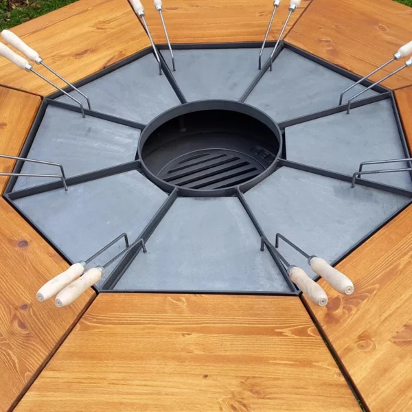 Party grillasztal és szalonnasütő 8 fő részére sütőlapokkal